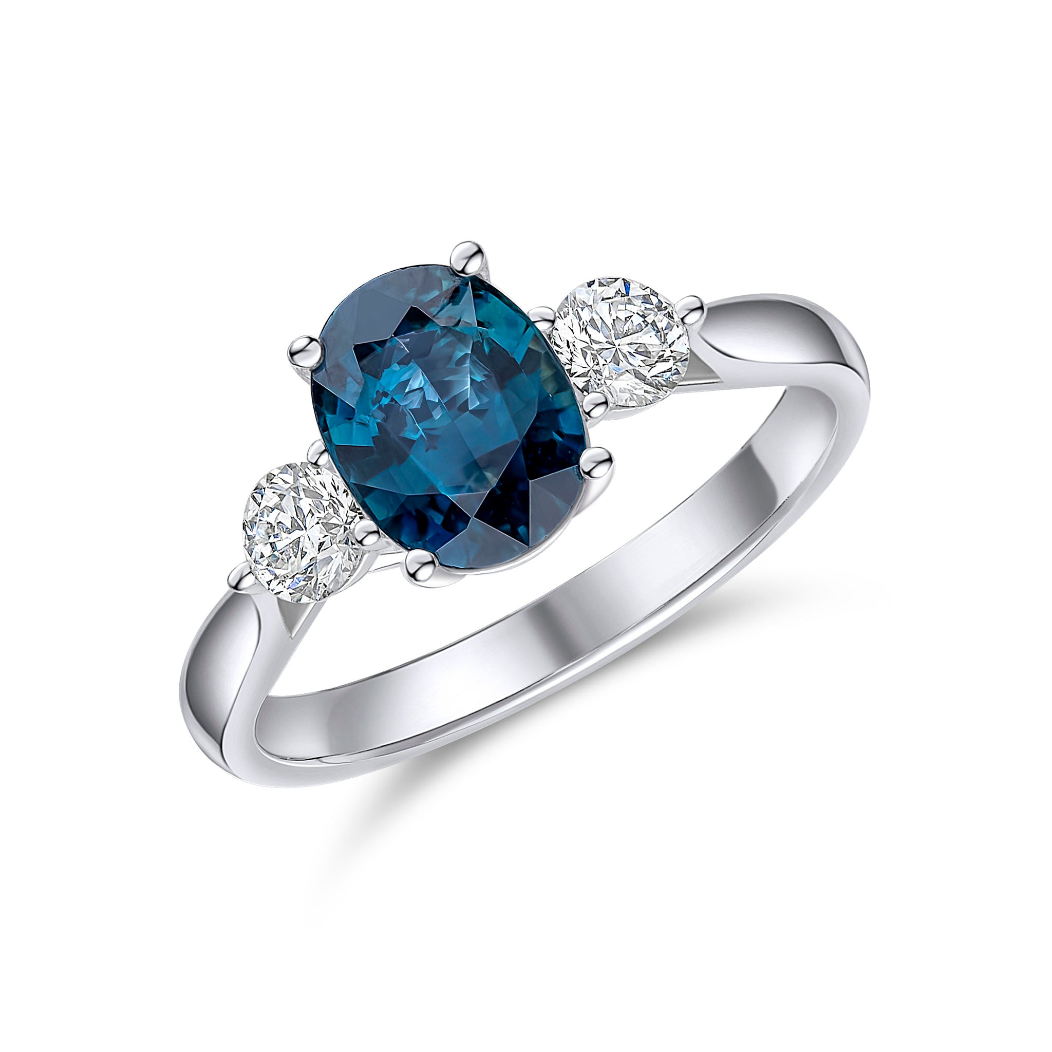 18ct White Gold 8x6 Oval Sapphire & Round Diamond 3 Stone Ring