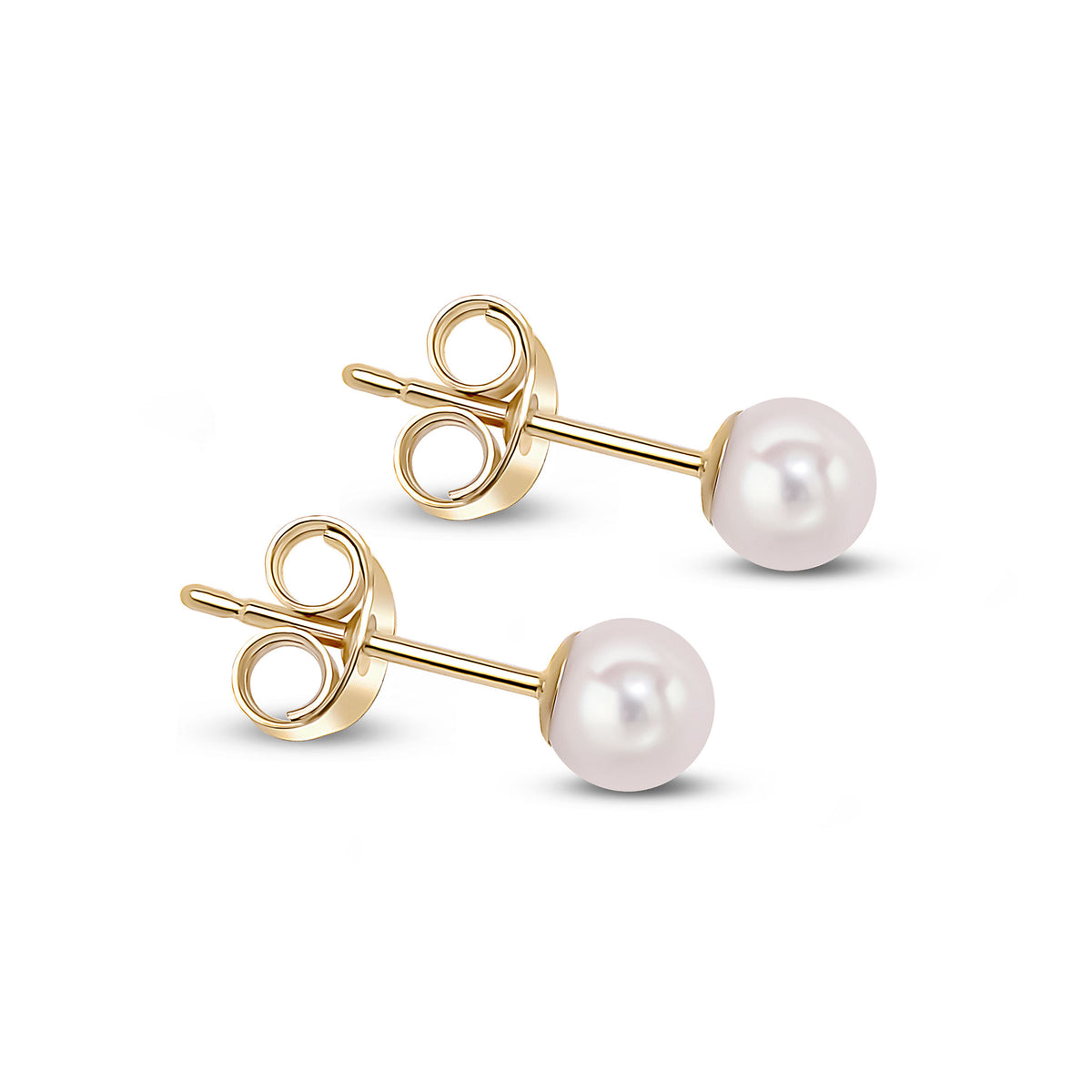 18y 4-4.5mm Akoya Pearl Stud