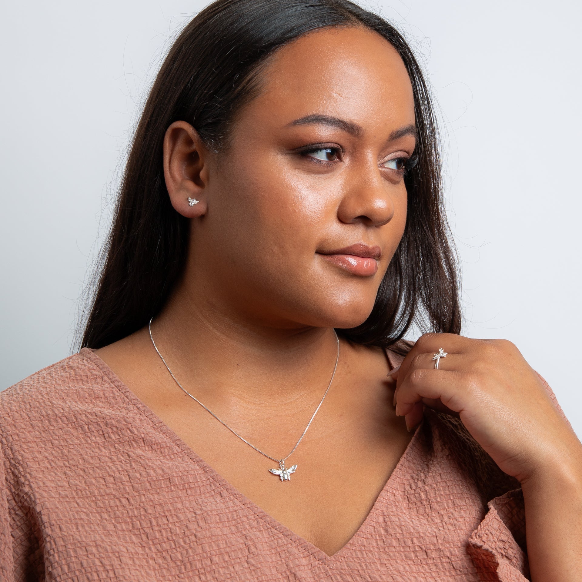 3D Realistic Bee Ring