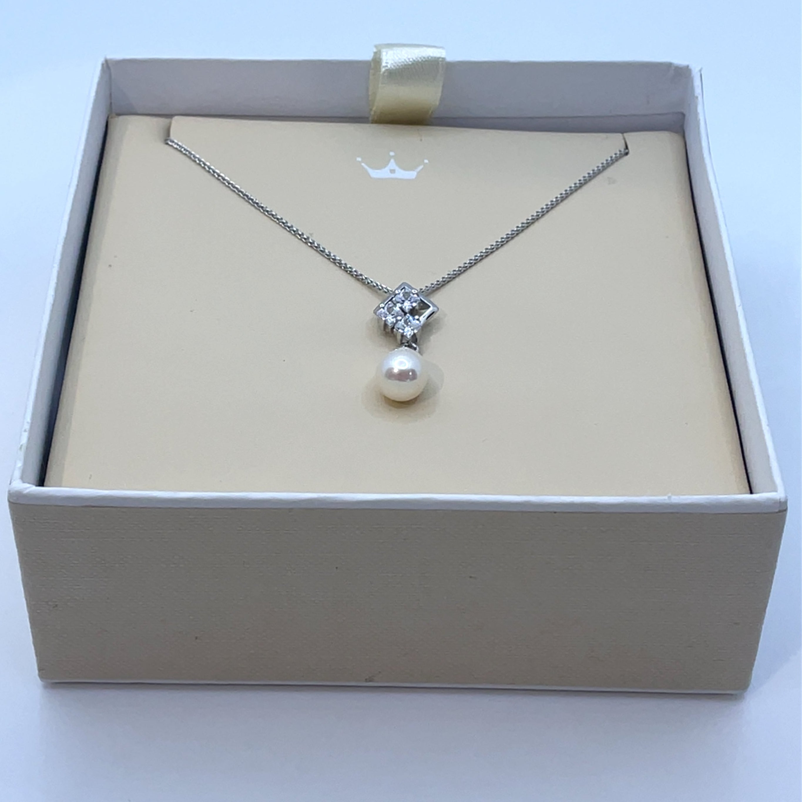 Jersey Pearl - Freshwater Pearl, Cubic Zirconia and Sterling Silver Pendant