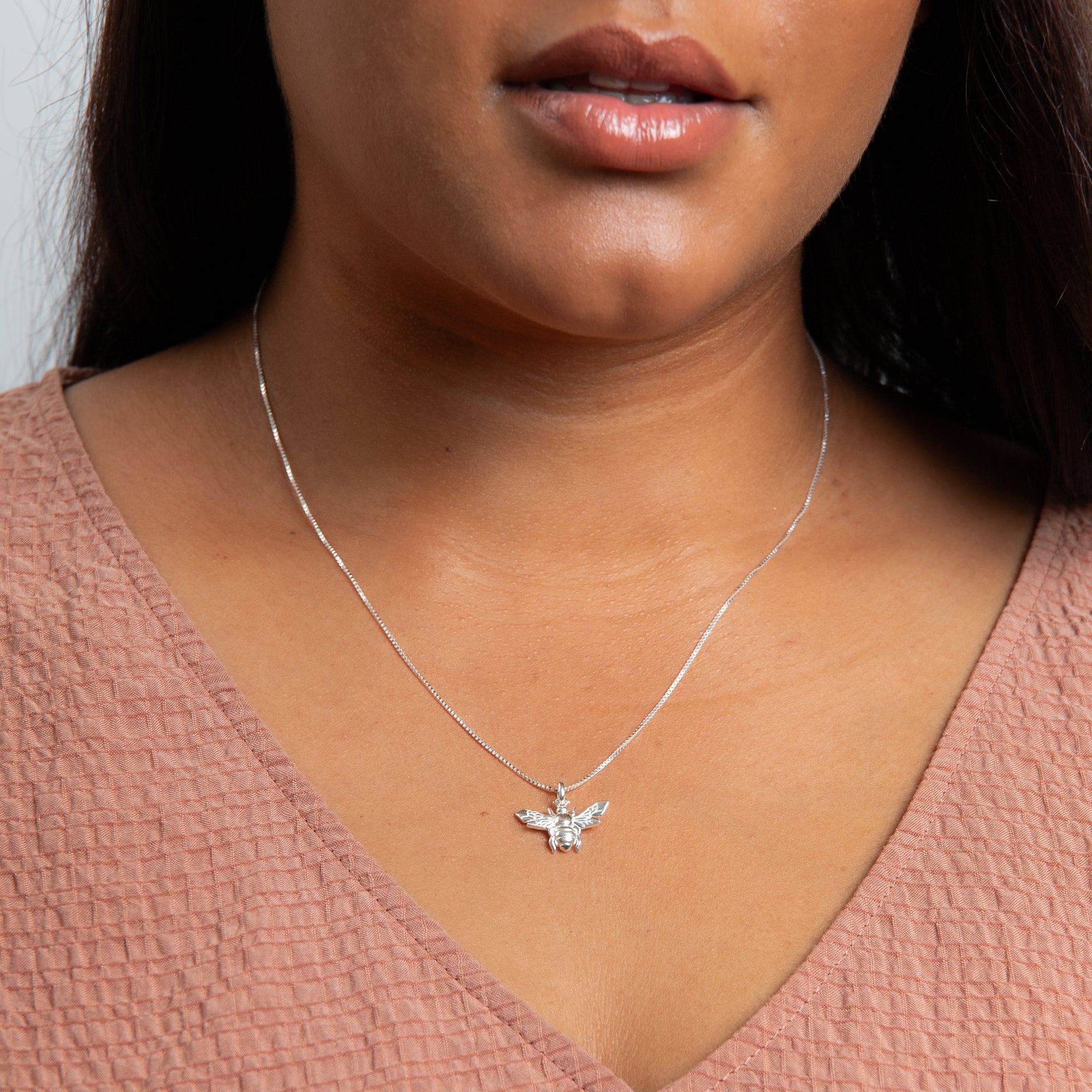 3D Realistic Bee Pendant