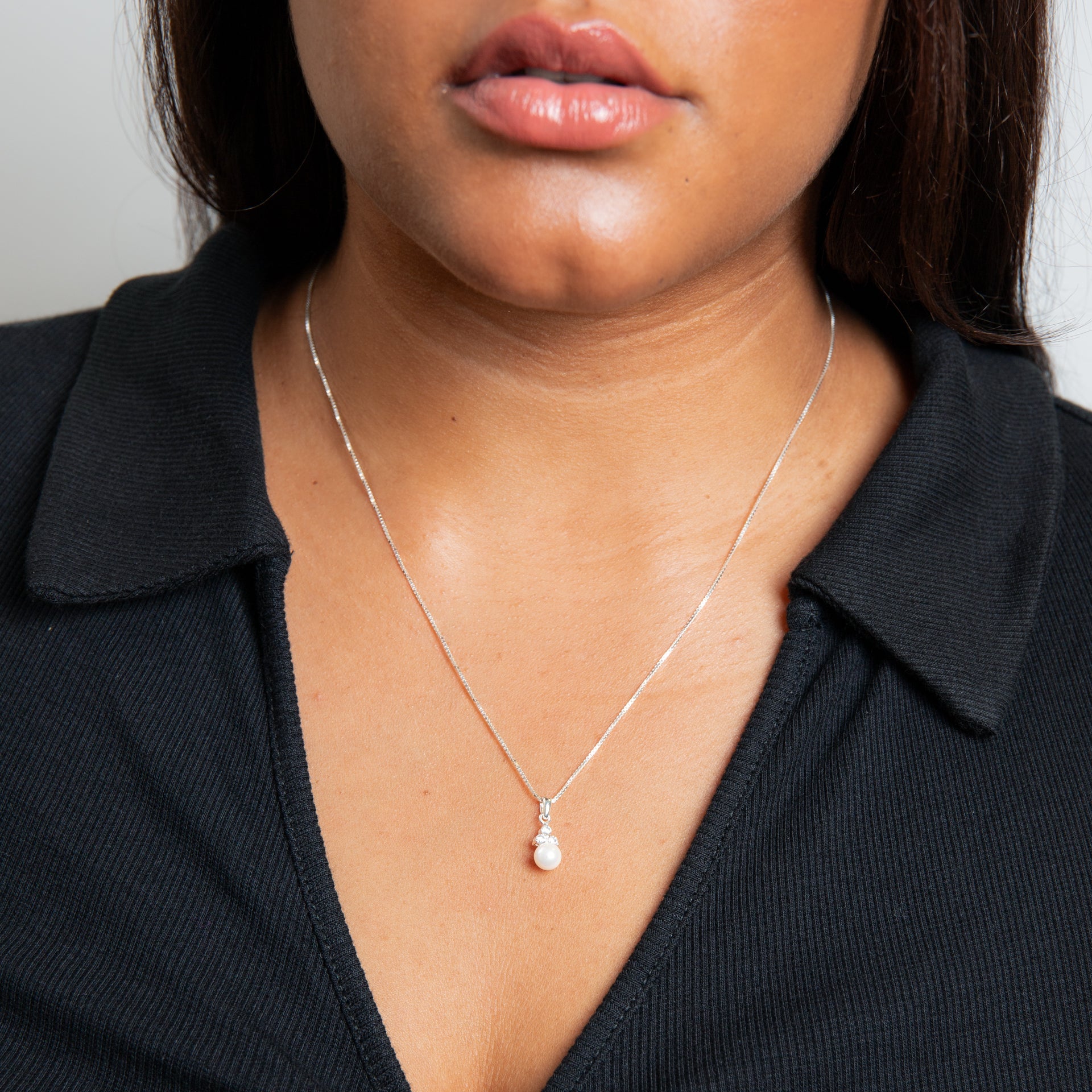 Cubic Zirconia Cluster Shell Pearl Pendant