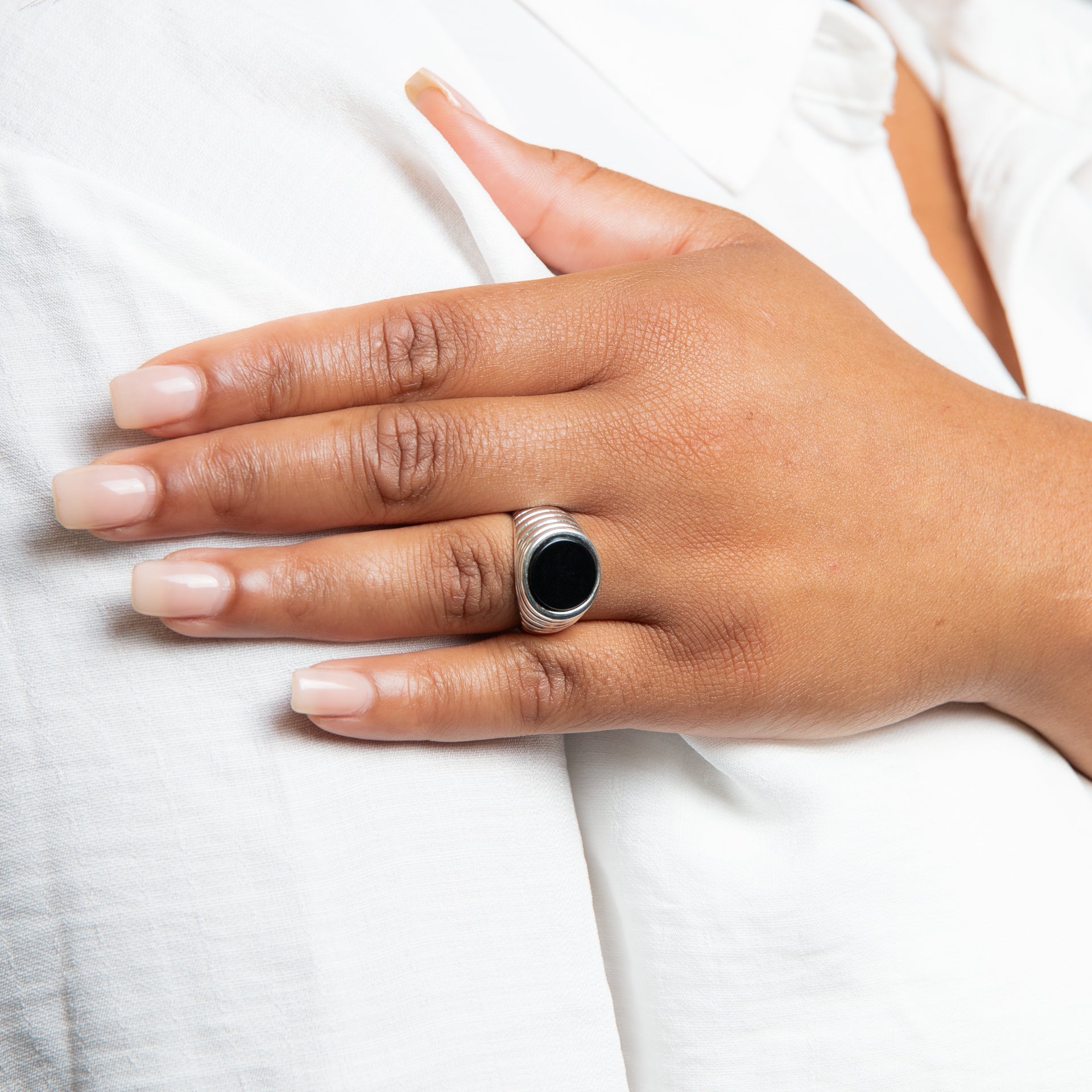 Round Black Onyx with Ridges Signet Ring
