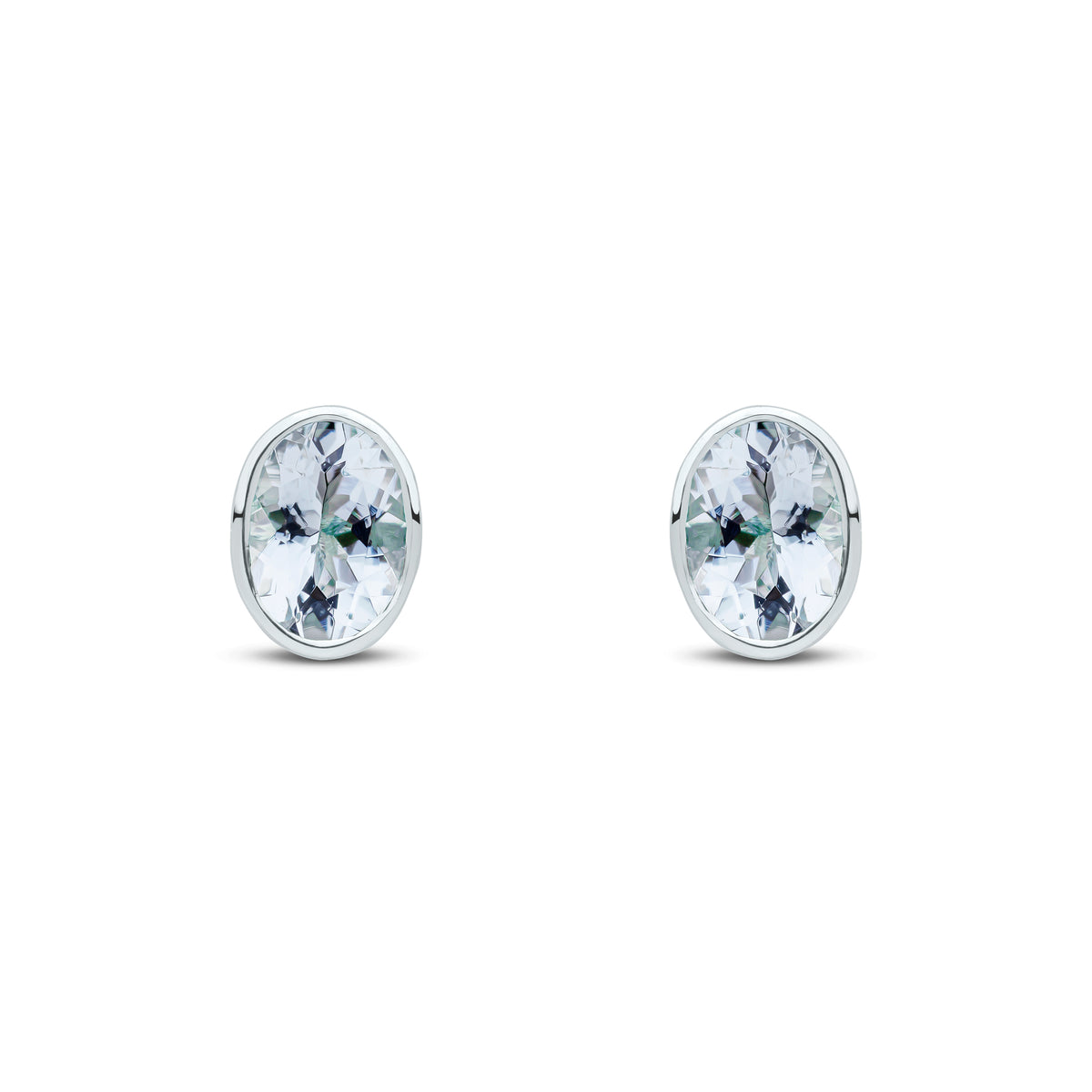 9ct White Gold 7x5 Oval Aquamarine Rubover Earstuds