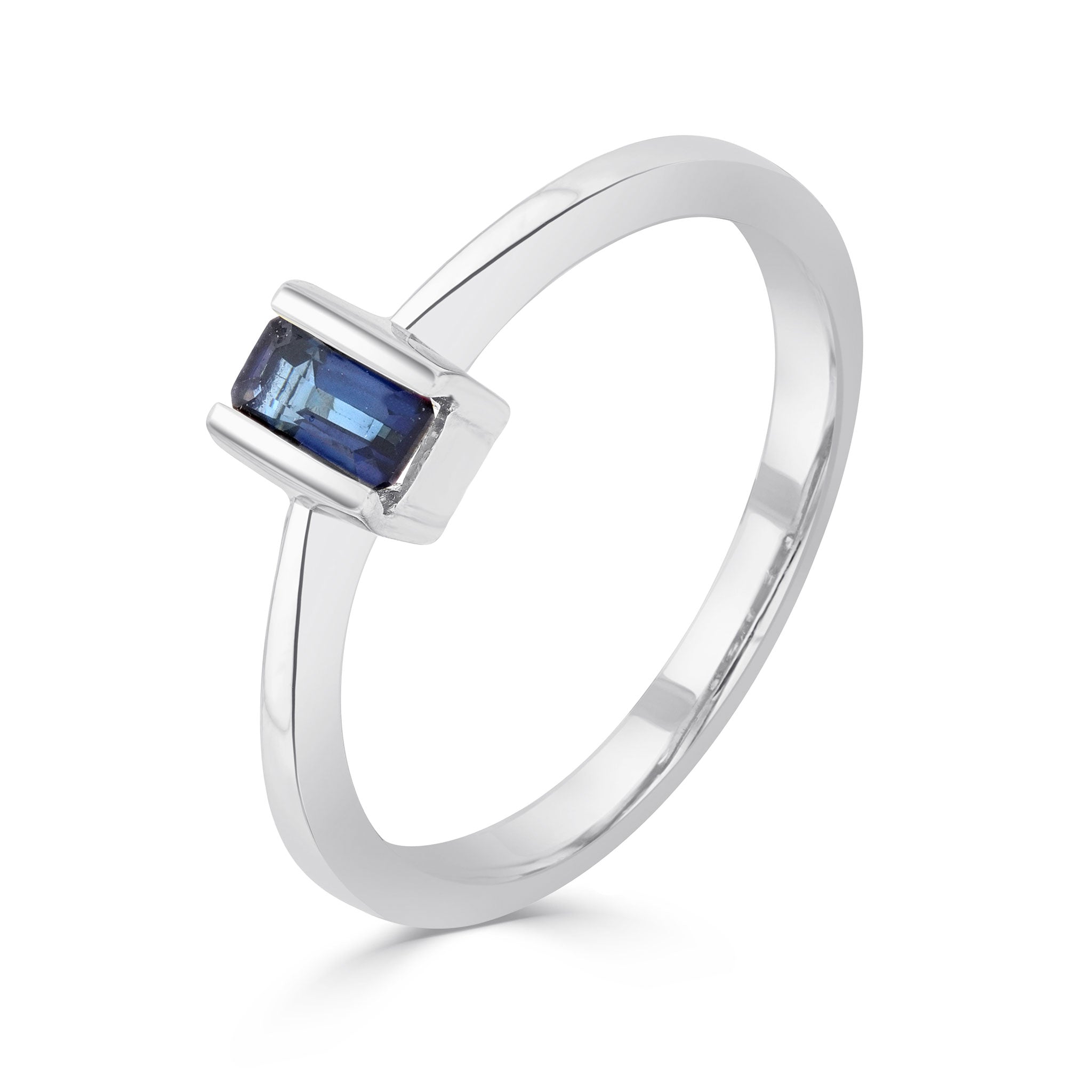 9ct White Gold 5x3mm Octagon Sapphire Bar Set Single Stone Ring