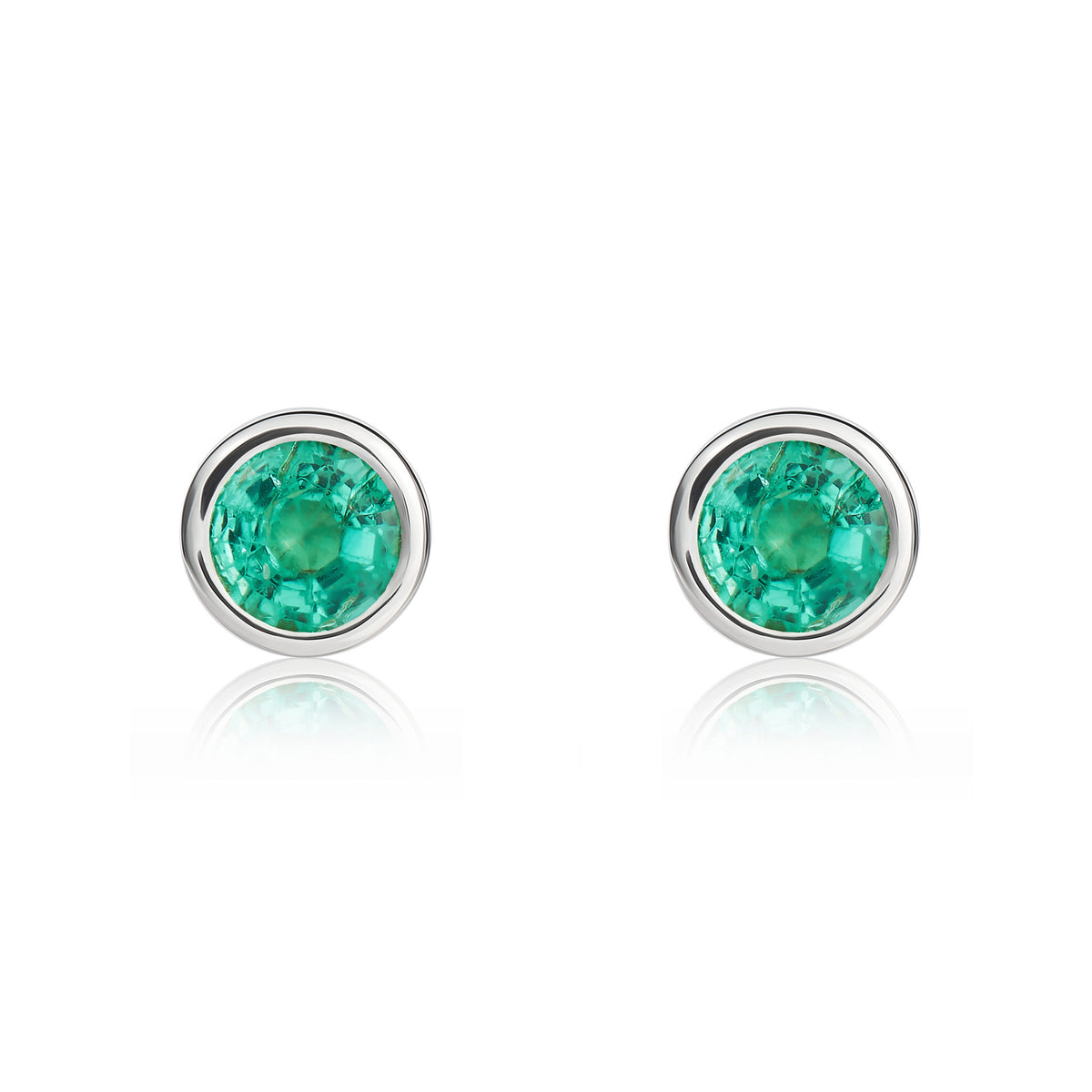 9ct White Gold 4mm Round Emerald Rubover Stud Earrings